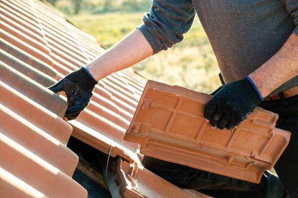 How Weather Affects Roofing Replacement in Tucson